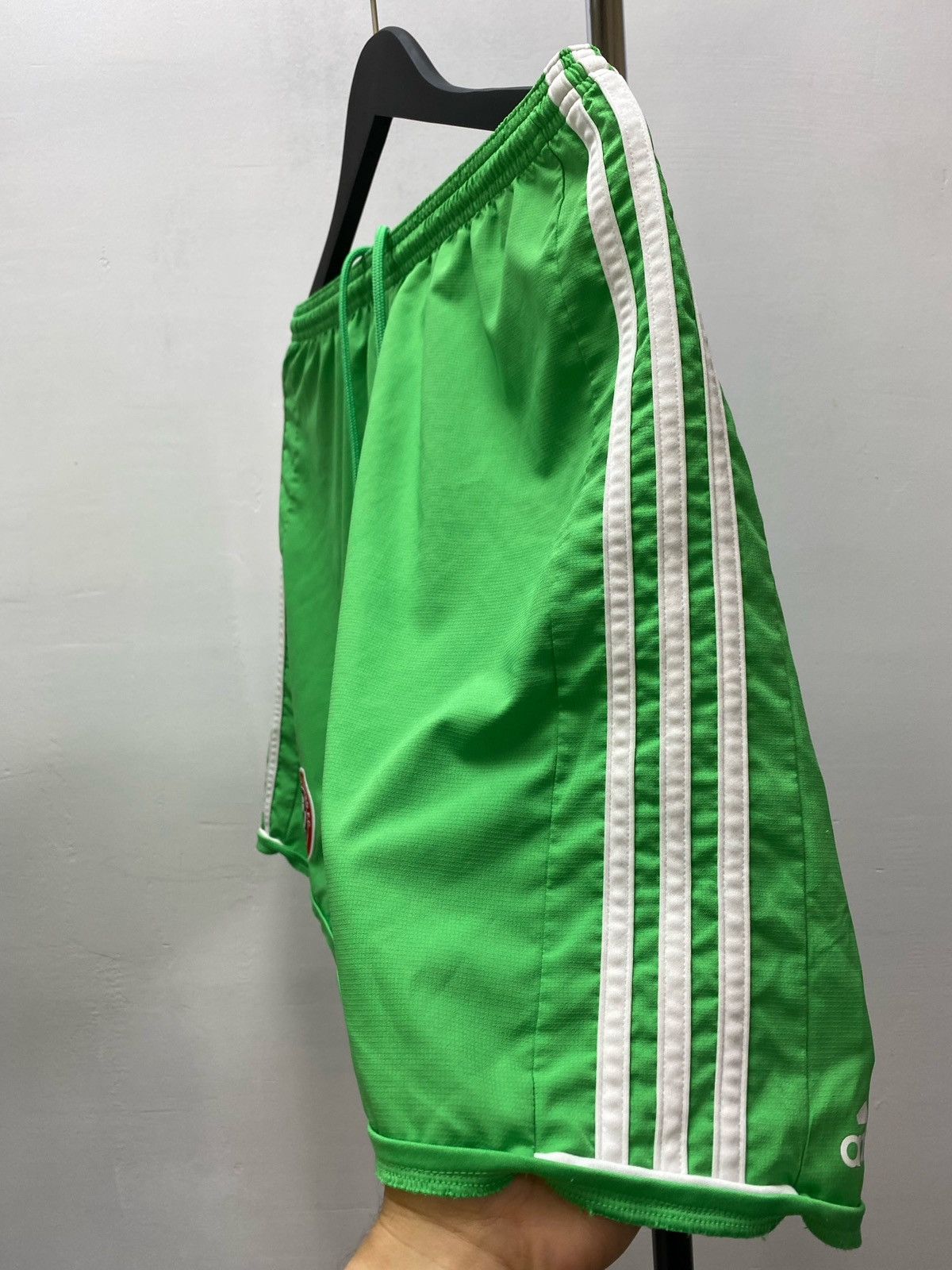 Adidas Adidas Shefield United Shorts Soccer Jersey Size US 34 / EU 50 - 6 Thumbnail