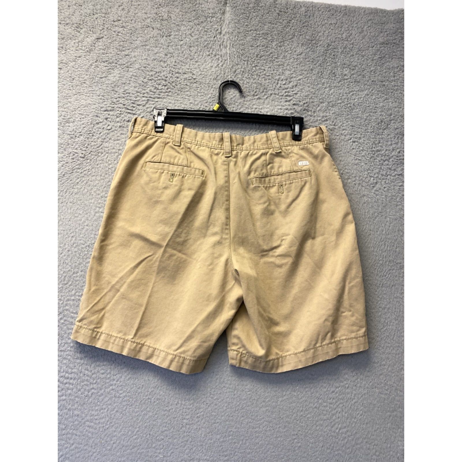 Izod VINTAGE Izod Men's Chino Shorts Size 36 Casual Cotton Tan Men Size US 36 / EU 52 - 7 Thumbnail