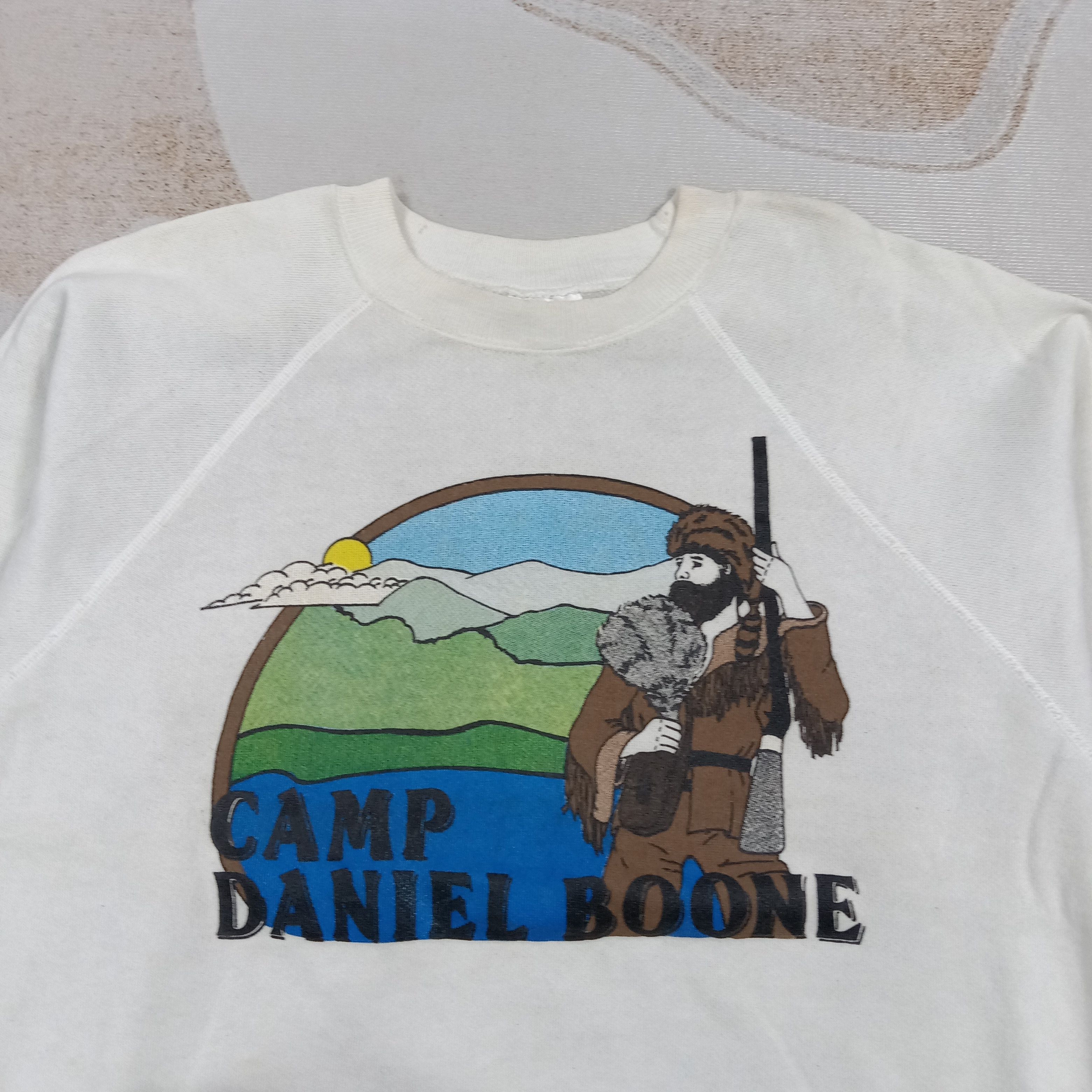 Vintage Vintage 90's Camp Daniel Boone Sweatshirt C286N13 Size US L / EU 52-54 / 3 - 2 Thumbnail