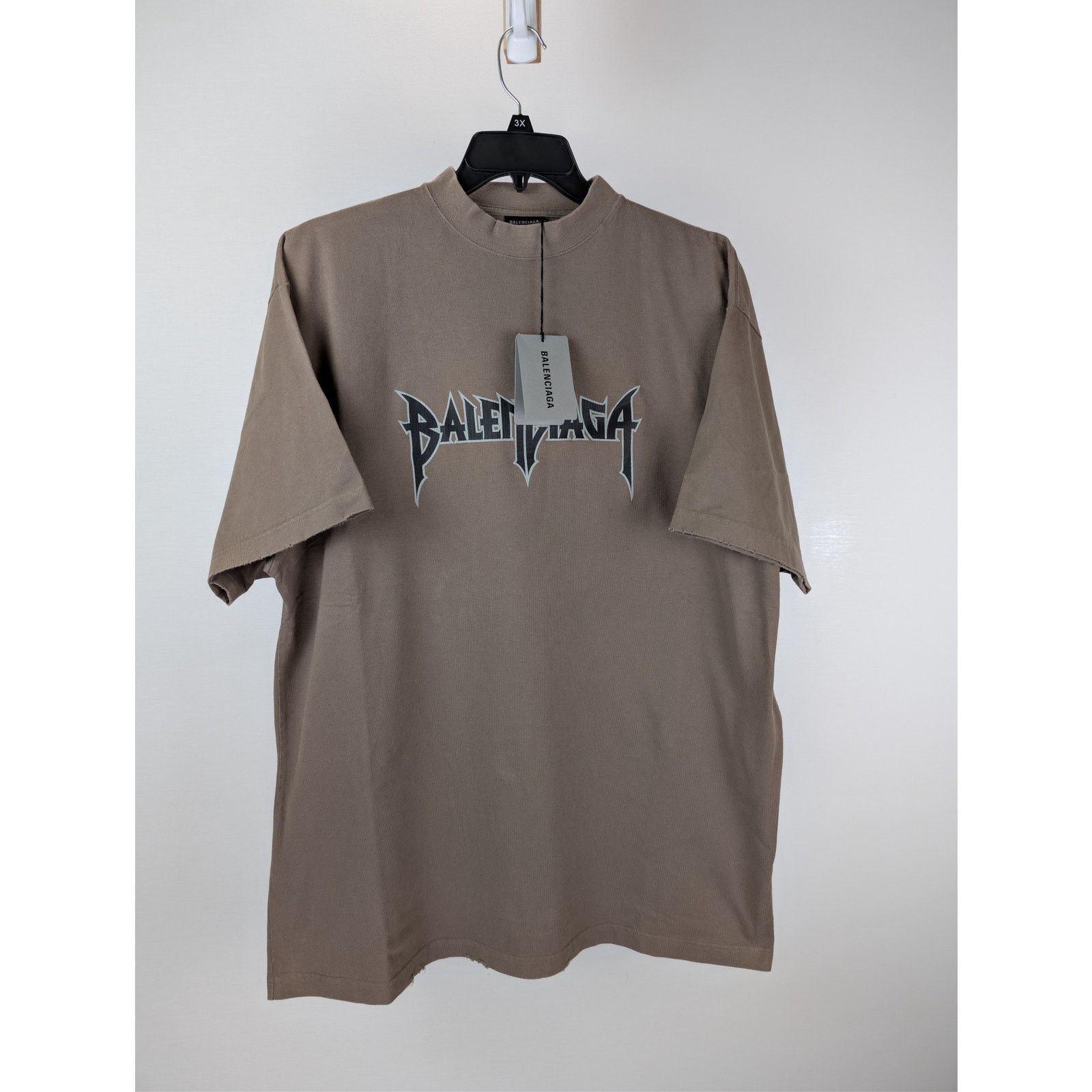 Balenciaga o1rshd1 Metal Print Vintage Jersey Oversized T-Shirt Taupe Size US M / EU 48-50 / 2 - 2 Thumbnail