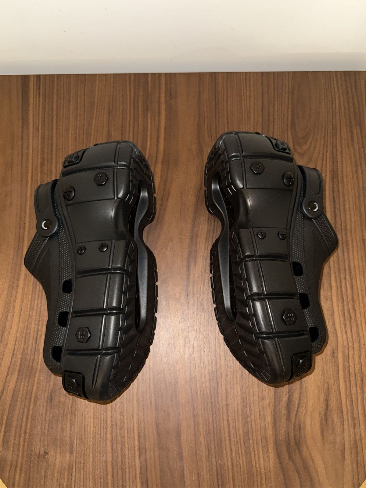 Balenciaga × Crocs Balenciaga Hardcrocs Black on Black Size US 11 / EU 44 - 10 Thumbnail
