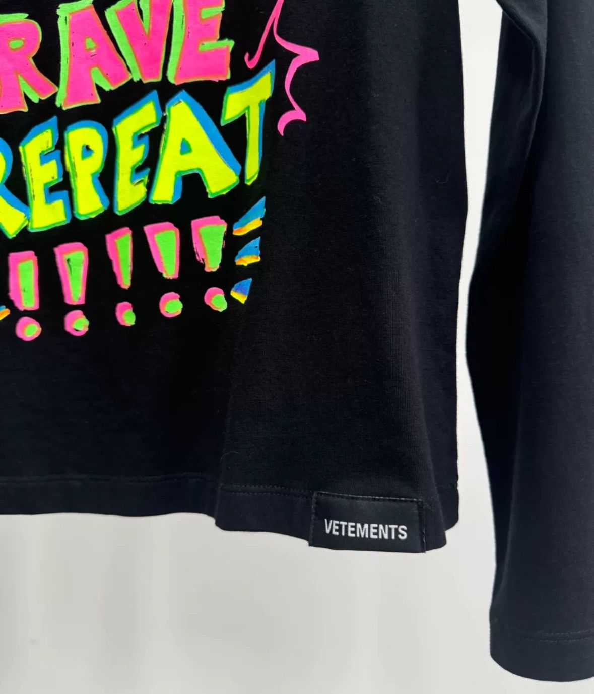 Vetements Vetements 20ss poster slogan: tight long sleeved shirt Size US S / EU 44-46 / 1 - 4 Thumbnail