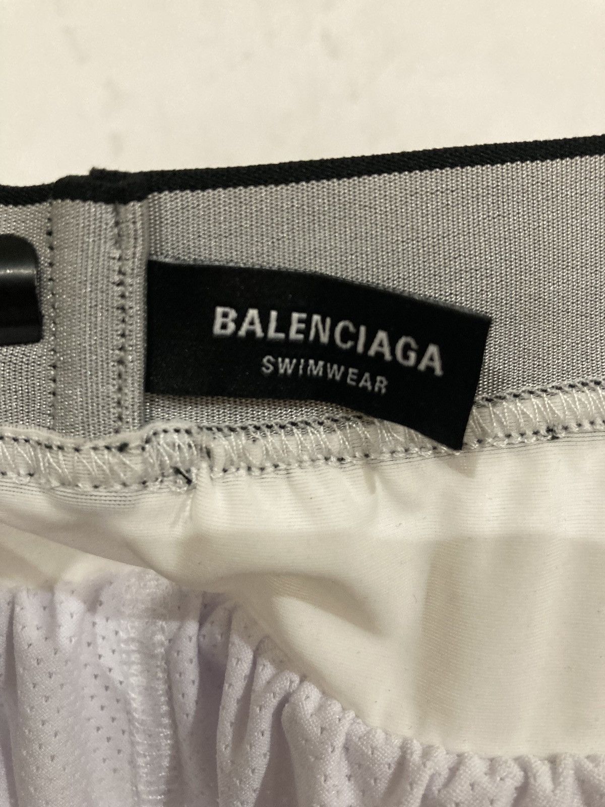 Vetements Balenciaga oversized basketball short trunks Size US 29 - 8 Thumbnail