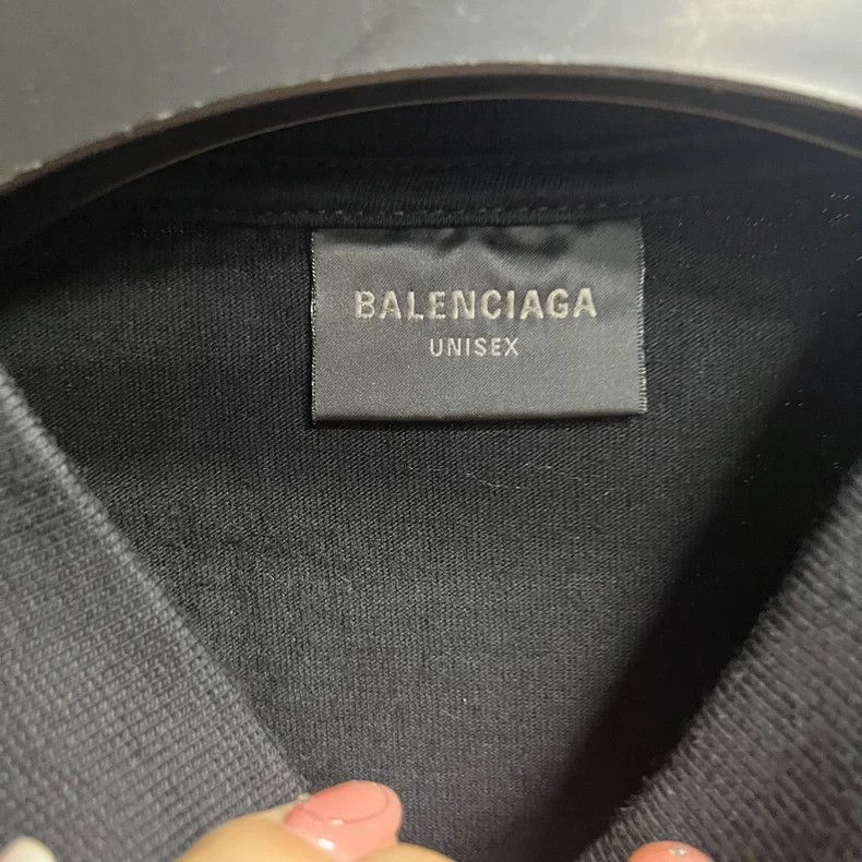 Balenciaga Balenciaga latest black letter logo printed loose short sle Size US M / EU 48-50 / 2 - 2 Thumbnail