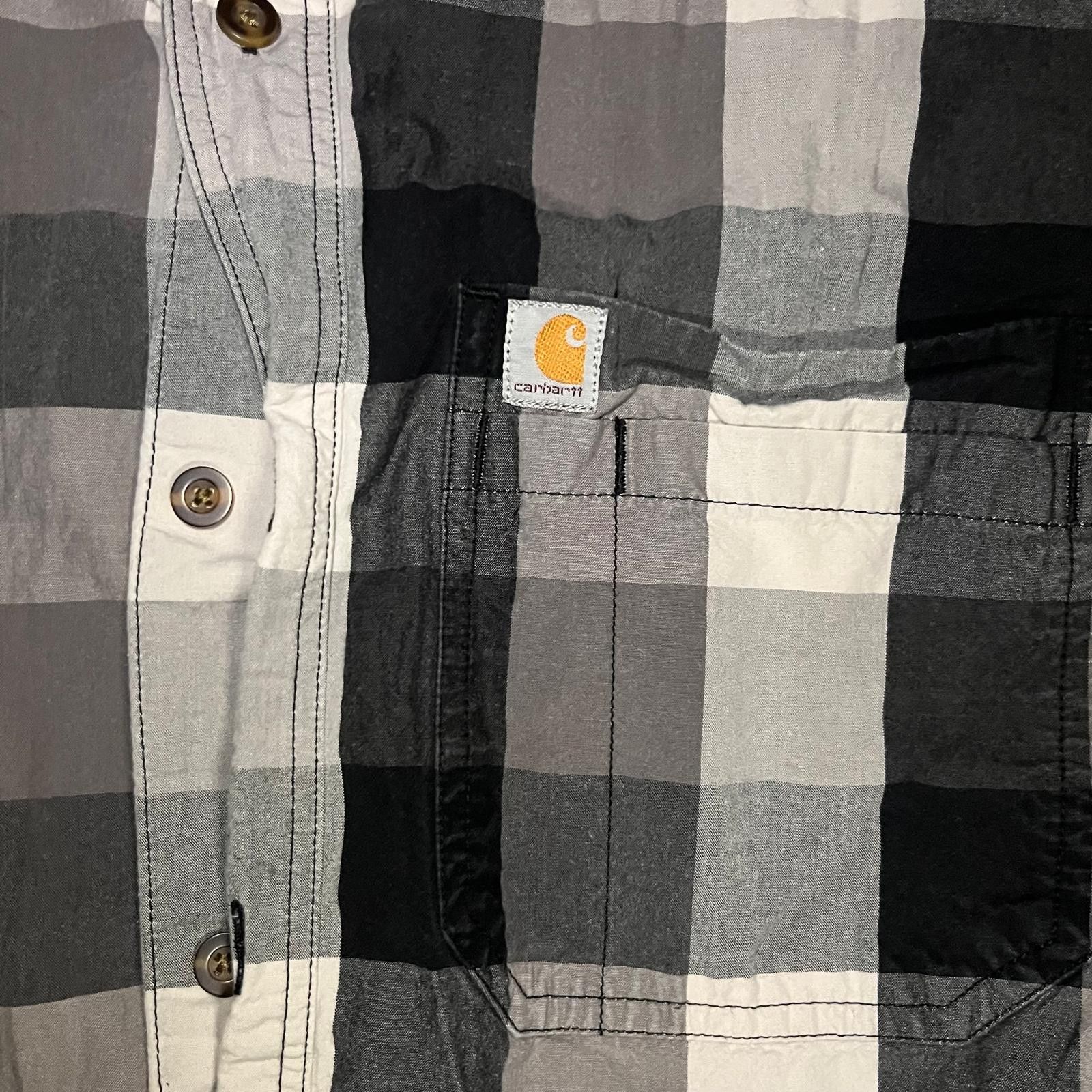 Carhartt ⚫ Carhartt 🪵 Buffalo Plaid Short-Sleeve Button-Up – L Size US L / EU 52-54 / 3 - 5 Thumbnail