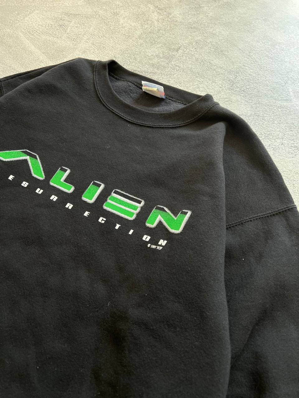 Vintage Vintage Alien Esurrection 1997 Sweatshirt Size US L / EU 52-54 / 3 - 4 Thumbnail