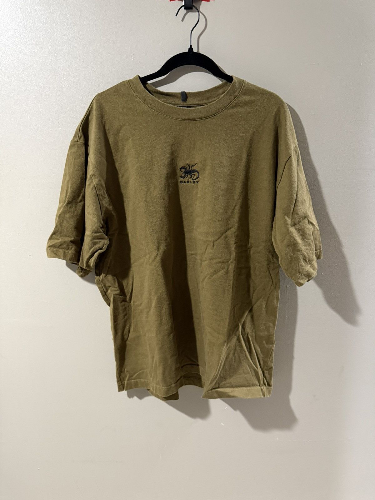 Oakley Oakley scorpion boxy tee Size US XXL / EU 58 / 5 - 1 Thumbnail