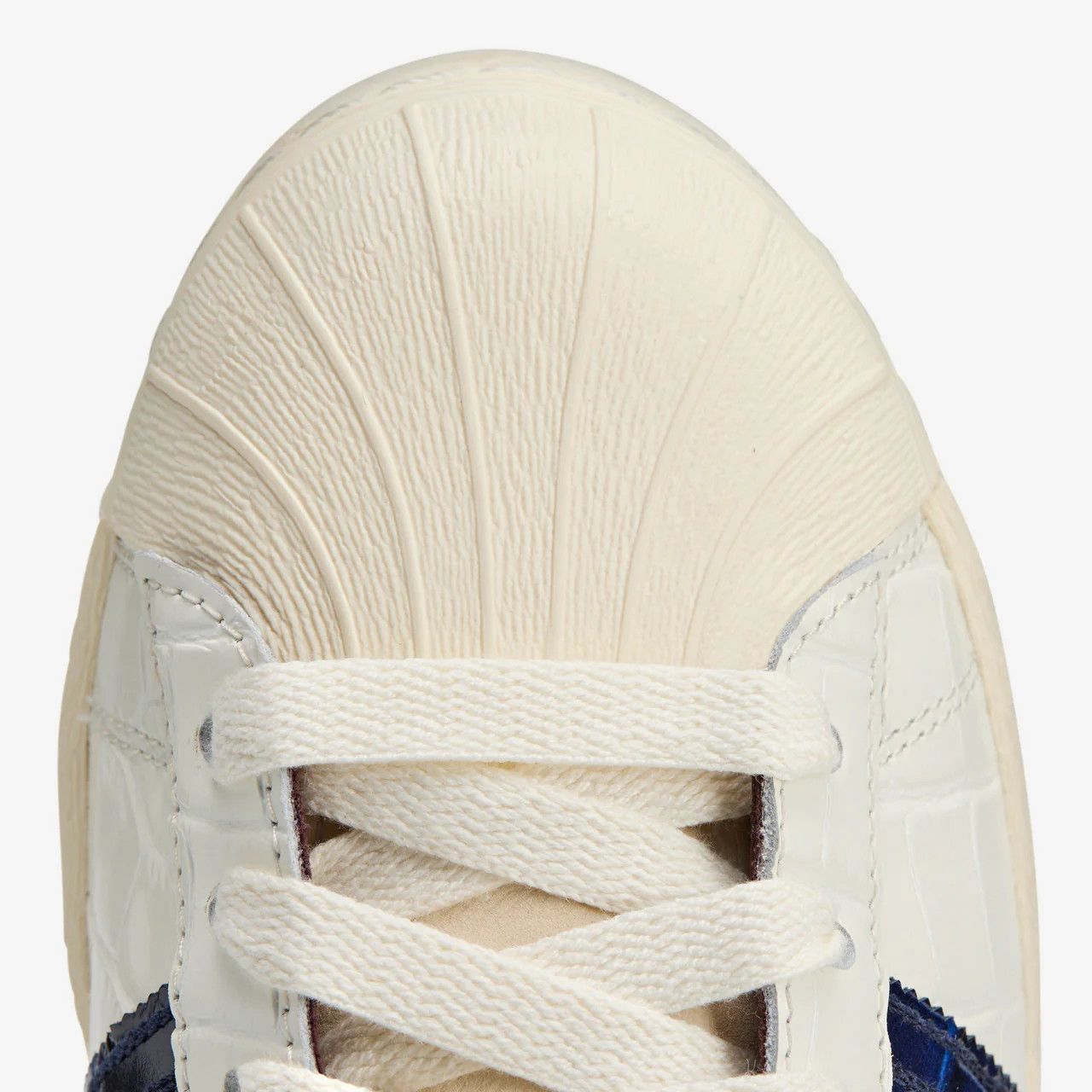 Adidas × Wales Bonner o1mle0725 Superstar Croc Low-Top Sneakers in White Size US 6 / EU 39 - 8 Thumbnail