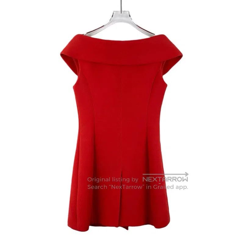 Dior Dior Red wool V-neck double-breasted sleeveless dress Size XS / US 0-2 / IT 36-38 - 2 Thumbnail