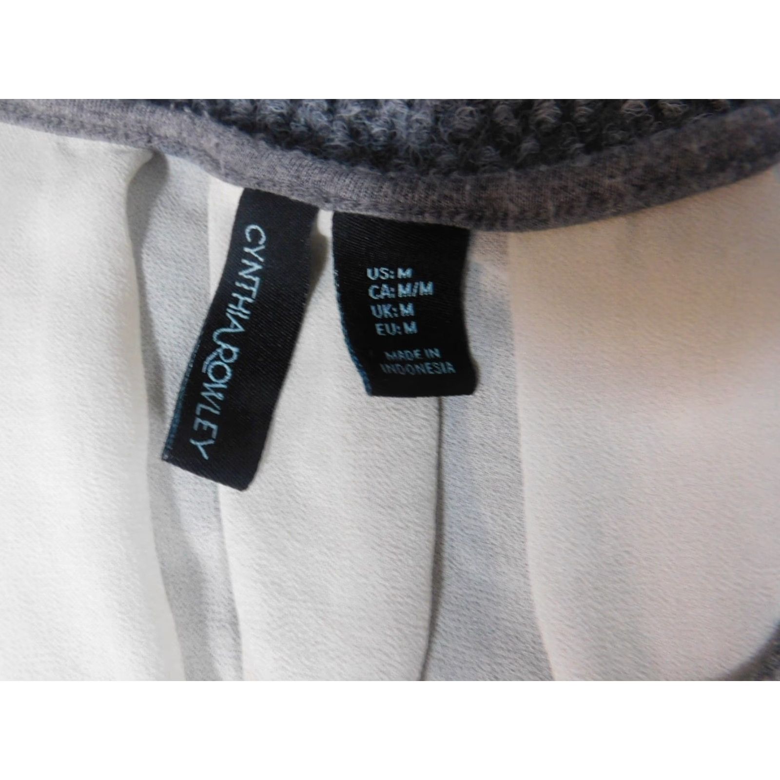 Cynthia Rowley Cynthia Rowley Blouse M Gray Striped Rayon Crew Neck Long Sleeve Cap Sleeve Casual Regular Women M Size M / US 6-8 / IT 42-44 - 5 Thumbnail