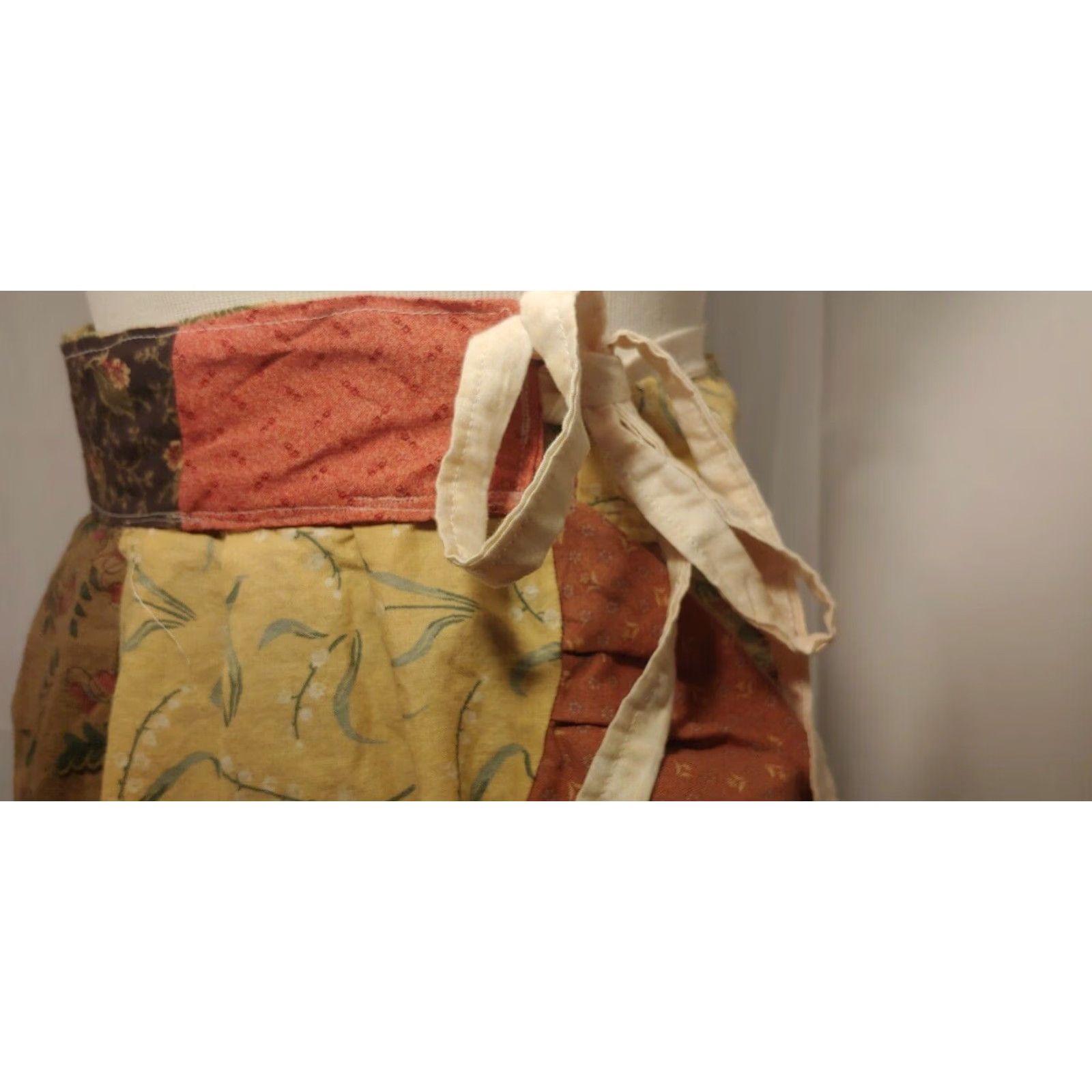 Vintage VINTAGE Handmade Patchwork Wrap Skirt Women S-L Tie Floral Mini Hippie OOAK OSFM Boho Size 28" / US 6 / IT 42 - 4 Thumbnail