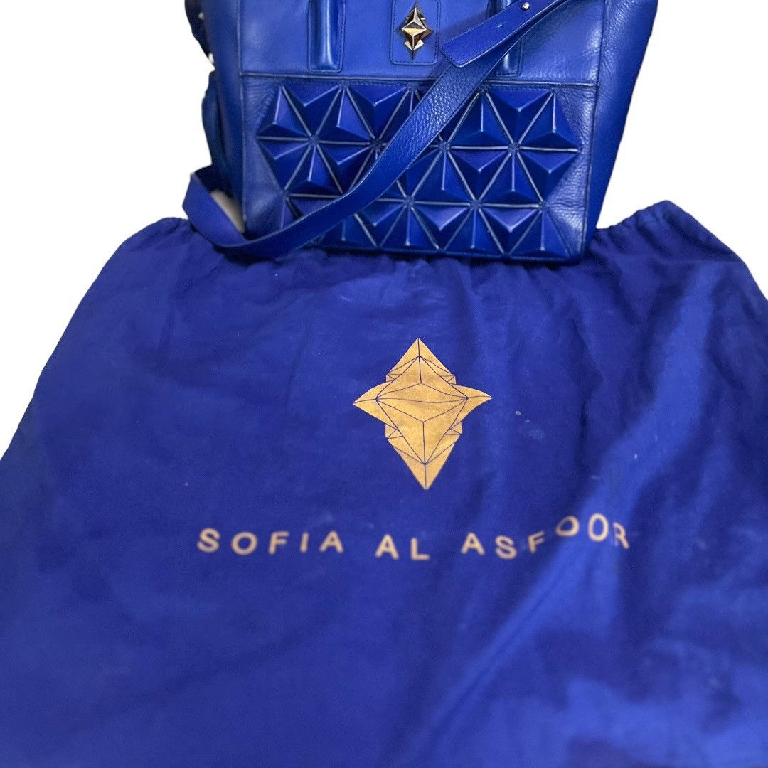 Other Sofia Al Asfoor Classic Signature Blue Shield Bag Size 300 Size ONE SIZE - 1 Thumbnail