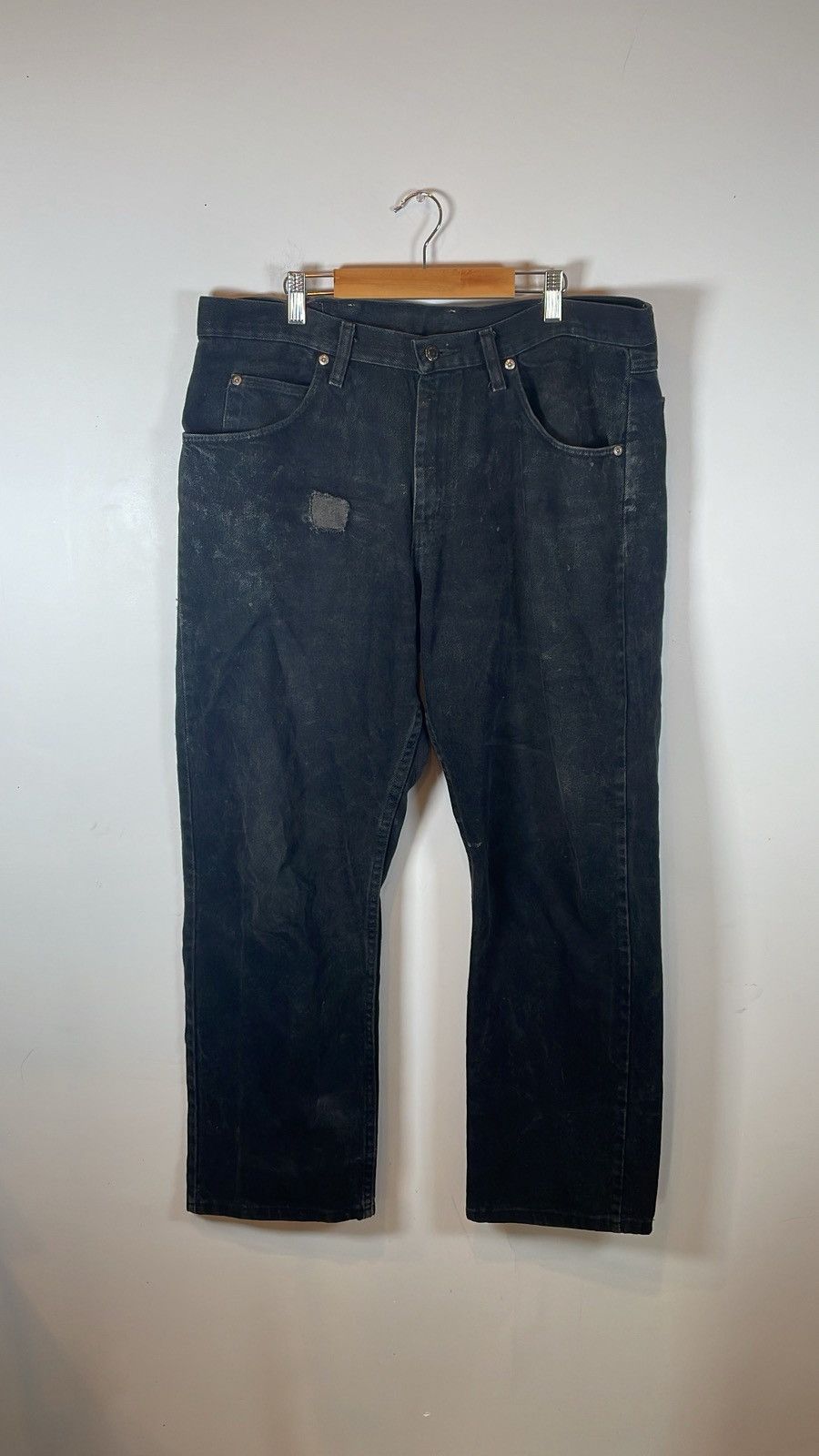 Wrangler Vintage Wrangler Black Jeans Distressed Workwear Patina Size US 34 / EU 50 - 1 Thumbnail