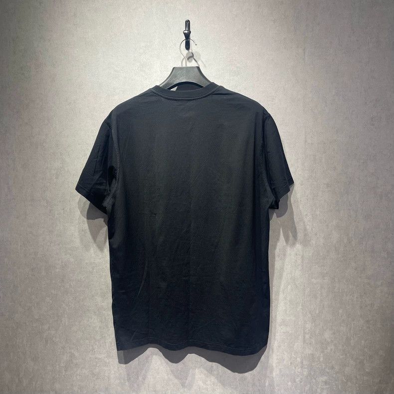 Givenchy Givenchy Shark head printed short-sleeve, priced at 38 Size US L / EU 52-54 / 3 - 2 Thumbnail