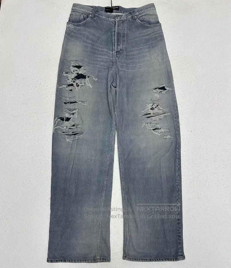 Balenciaga Balenciaga size S 3D Printed Destroyed Digital Print Cotto Size US 27 - 1 Thumbnail