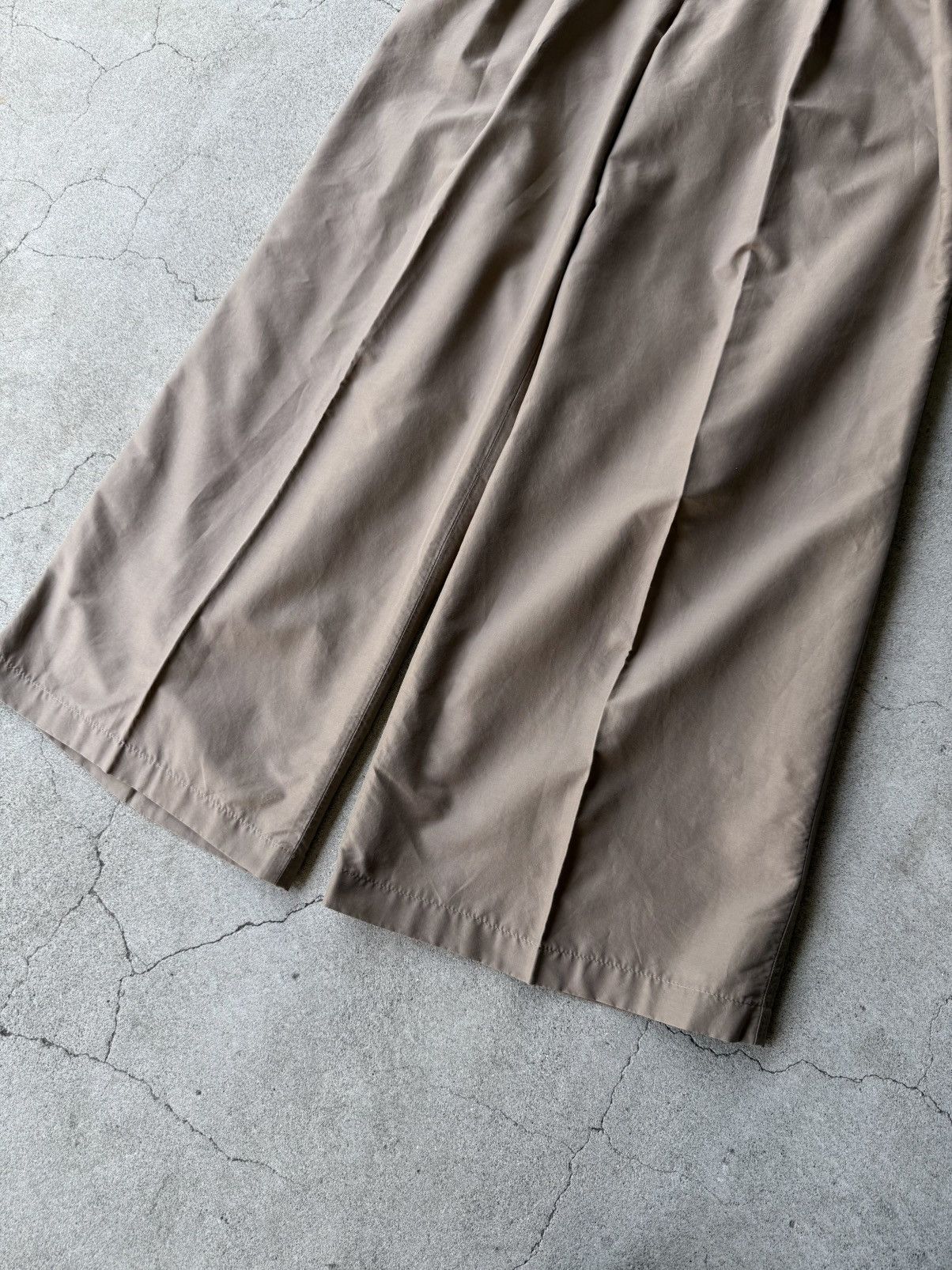 Auralee AURALEE SILK COTTON CLOTH WIDE PANTS Size US 28 / EU 44 - 5 Thumbnail