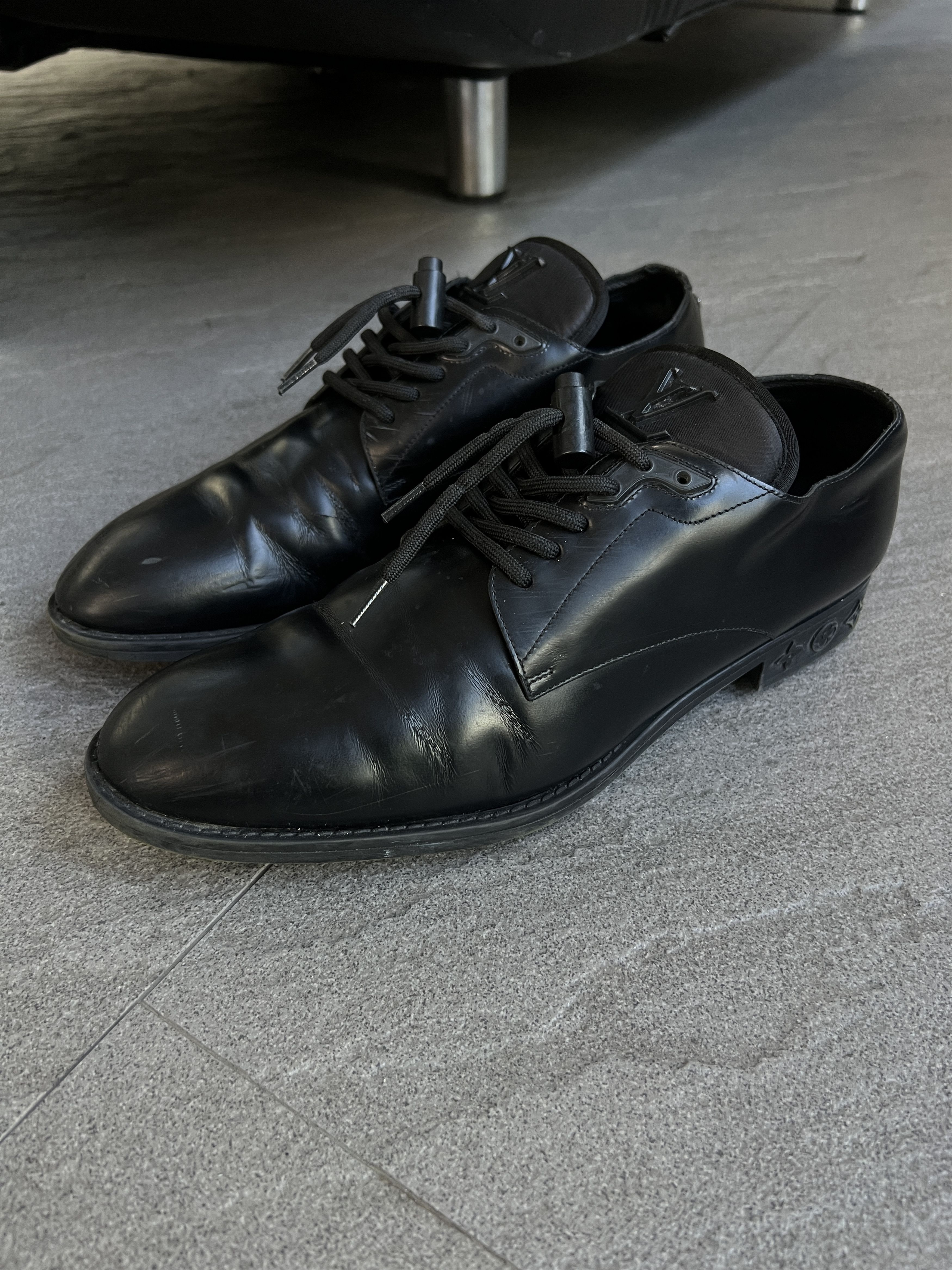 Louis Vuitton Louis Vuitton Black Leather Derby Shoes LV Logo 6.5 Size US 6.5 / EU 39-40 - 4 Thumbnail