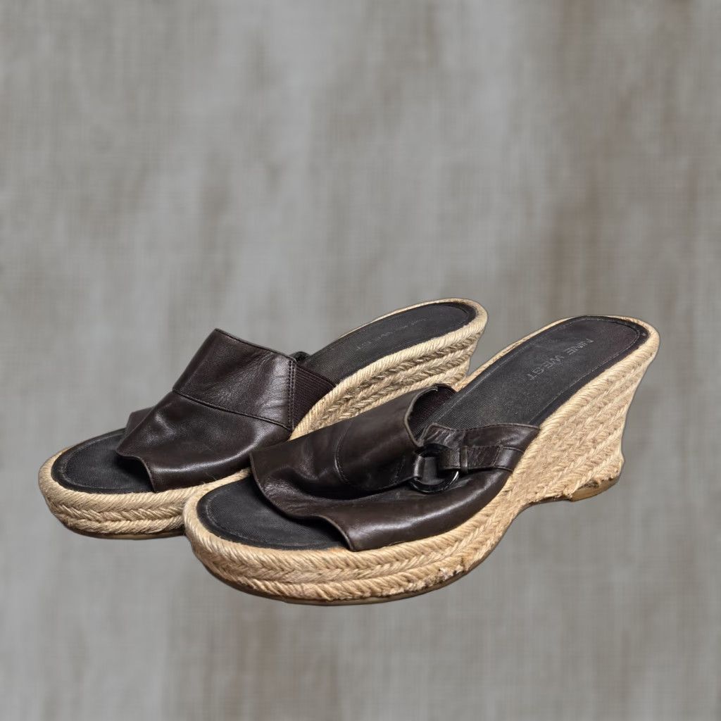 Nine West Nine West Black Canvas Rope Trim Wedges Heels Adult Women's 10 M Mule Canvas Upper Rope 1" Low Heel Womens Shoes Size US 10 / IT 40 - 1 Thumbnail