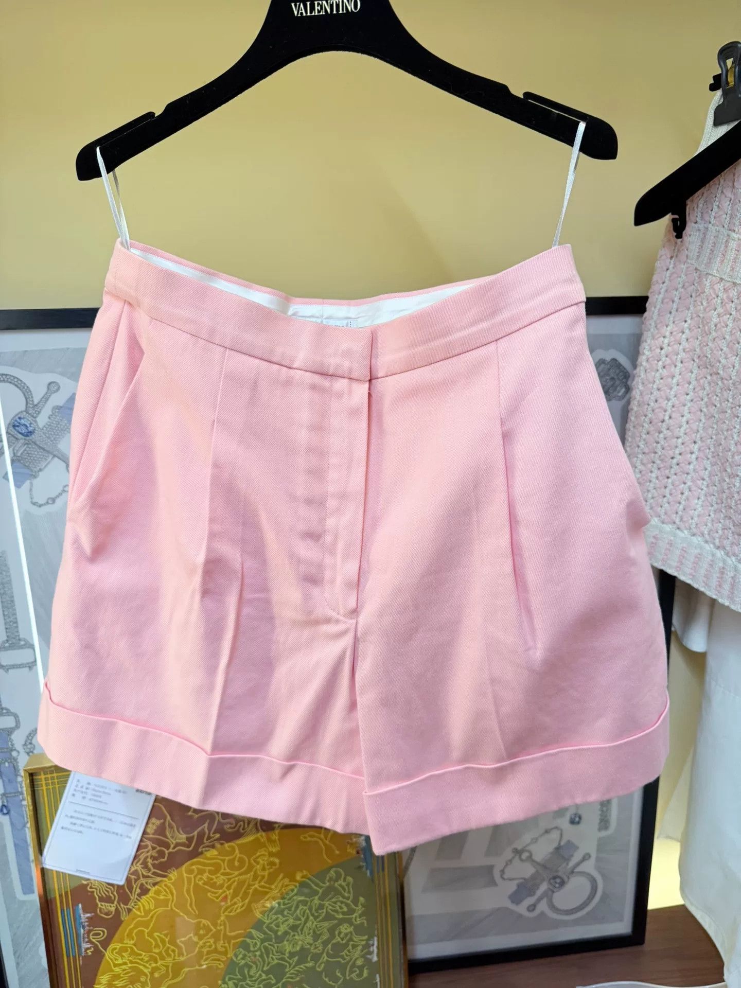 Chanel CHANEL Pink Shorts Size 42 Size 42" / US 20 - 1 Thumbnail