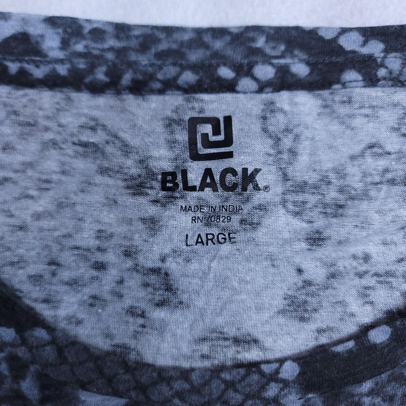 Other Black Casual Graphic Pullover Shirt Mens Size L Black Gray Size US L / EU 52-54 / 3 - 3 Thumbnail
