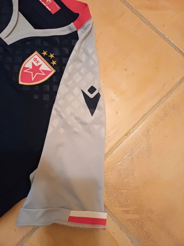 Macron Macron Crvena Zvezda 2021-22 away shirt Size US L / EU 52-54 / 3 - 8 Thumbnail