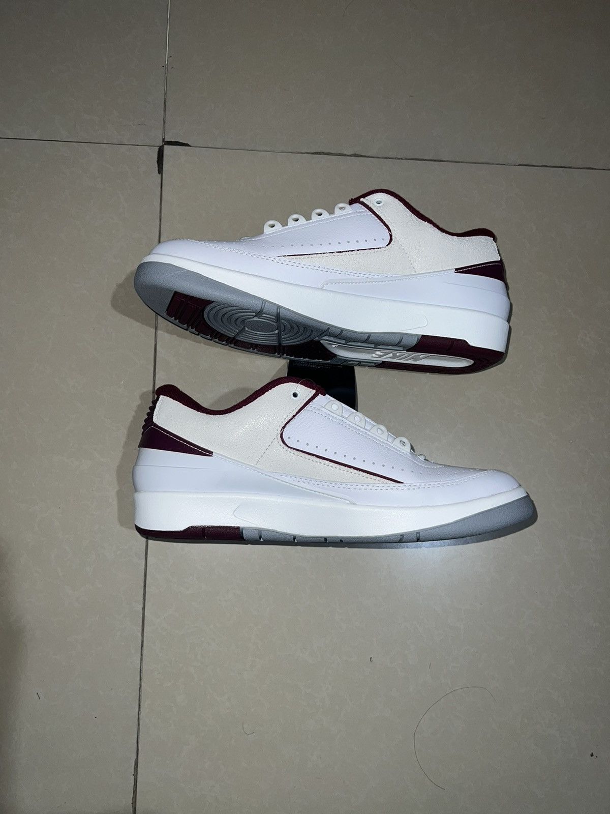 Jordan Brand Jordan 2 Cherrywood Size US 9 / EU 42 - 2 Thumbnail