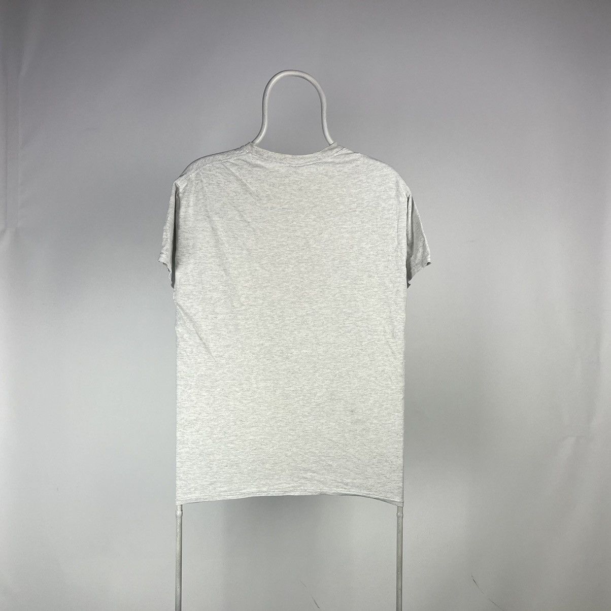 Band Tees Warning throws like a girl Tshirt humor size Medium Size US M / EU 48-50 / 2 - 2 Thumbnail