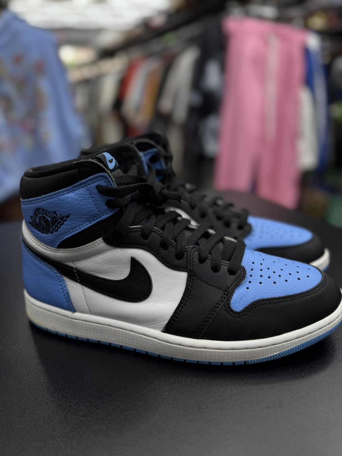 Jordan Brand × Nike Jordan 1 High UNC Toe Size 10 Pre Owned Size US 10 / EU 43 - 3 Thumbnail