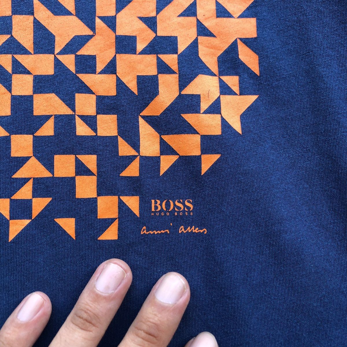 Hugo Boss HUGO BOSS Size US S / EU 44-46 / 1 - 3 Thumbnail