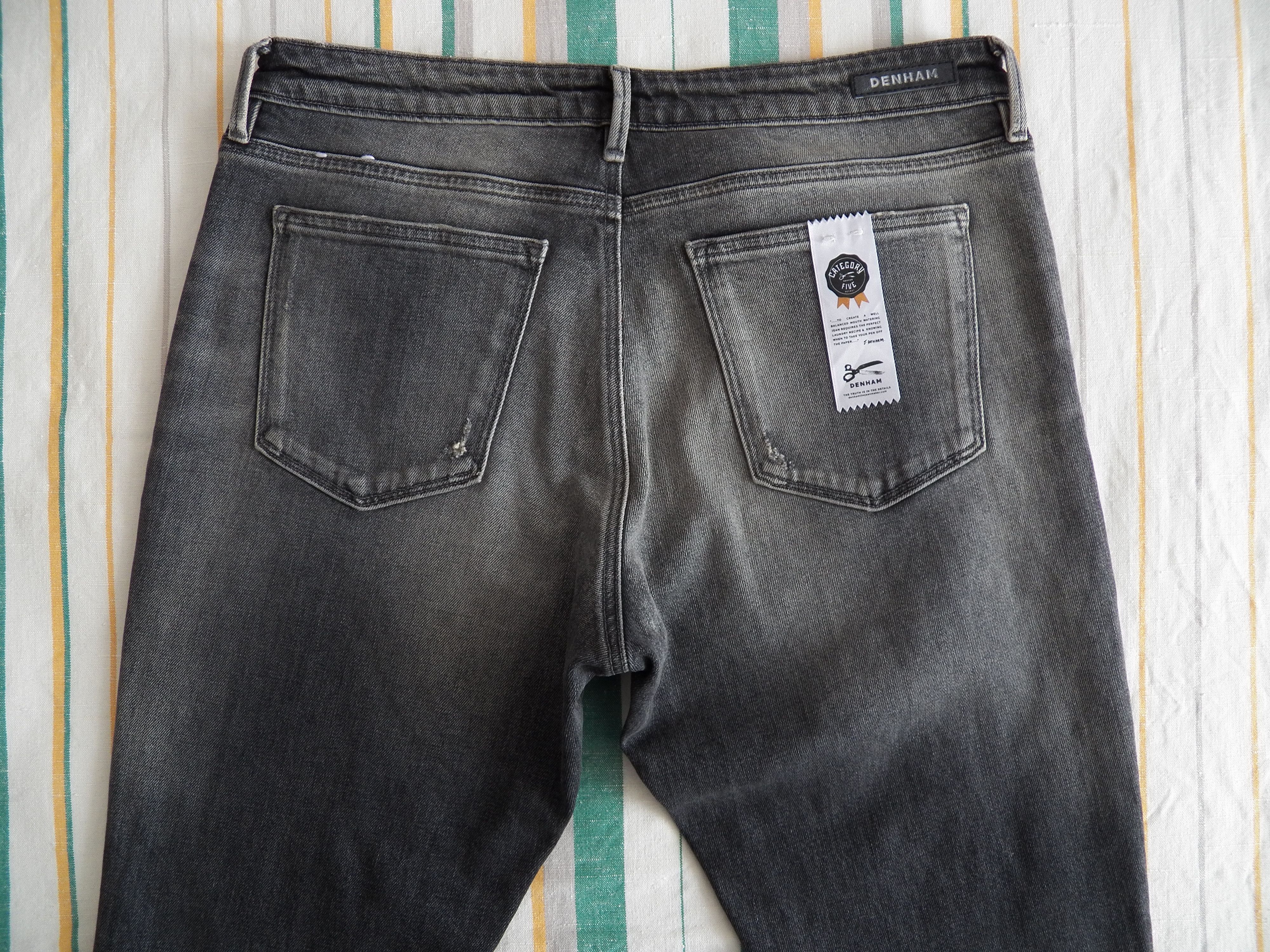 DENHAM Denham Point Girlfriend Fit Jeans W27 L32 Grey Distressed Size 27" / US 4 / IT 40 - 7 Thumbnail