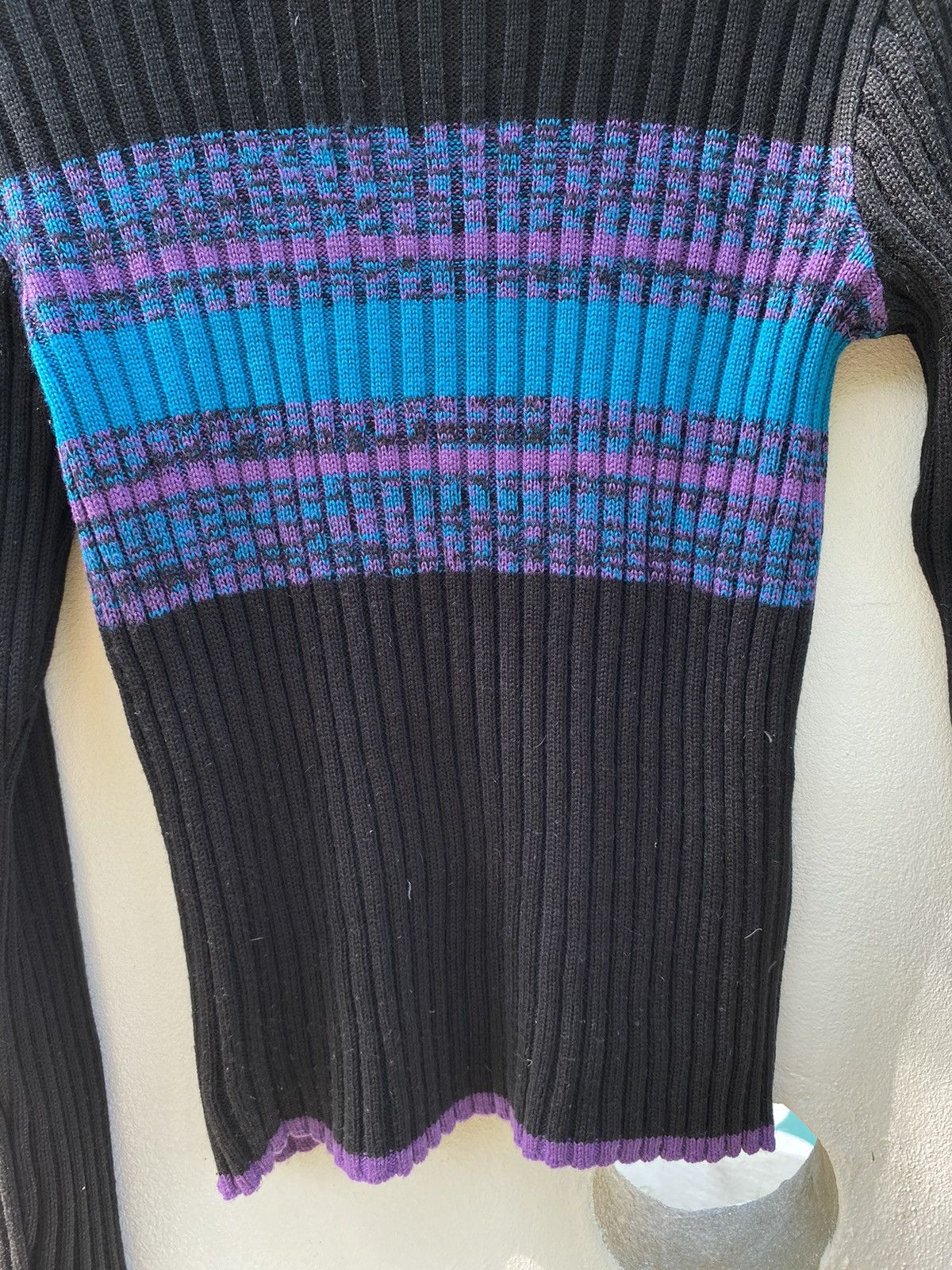 Morgan Homme MORGAN Black Ribbed Turtleneck with Purple-Blue Stripes Size M / US 6-8 / IT 42-44 - 8 Thumbnail