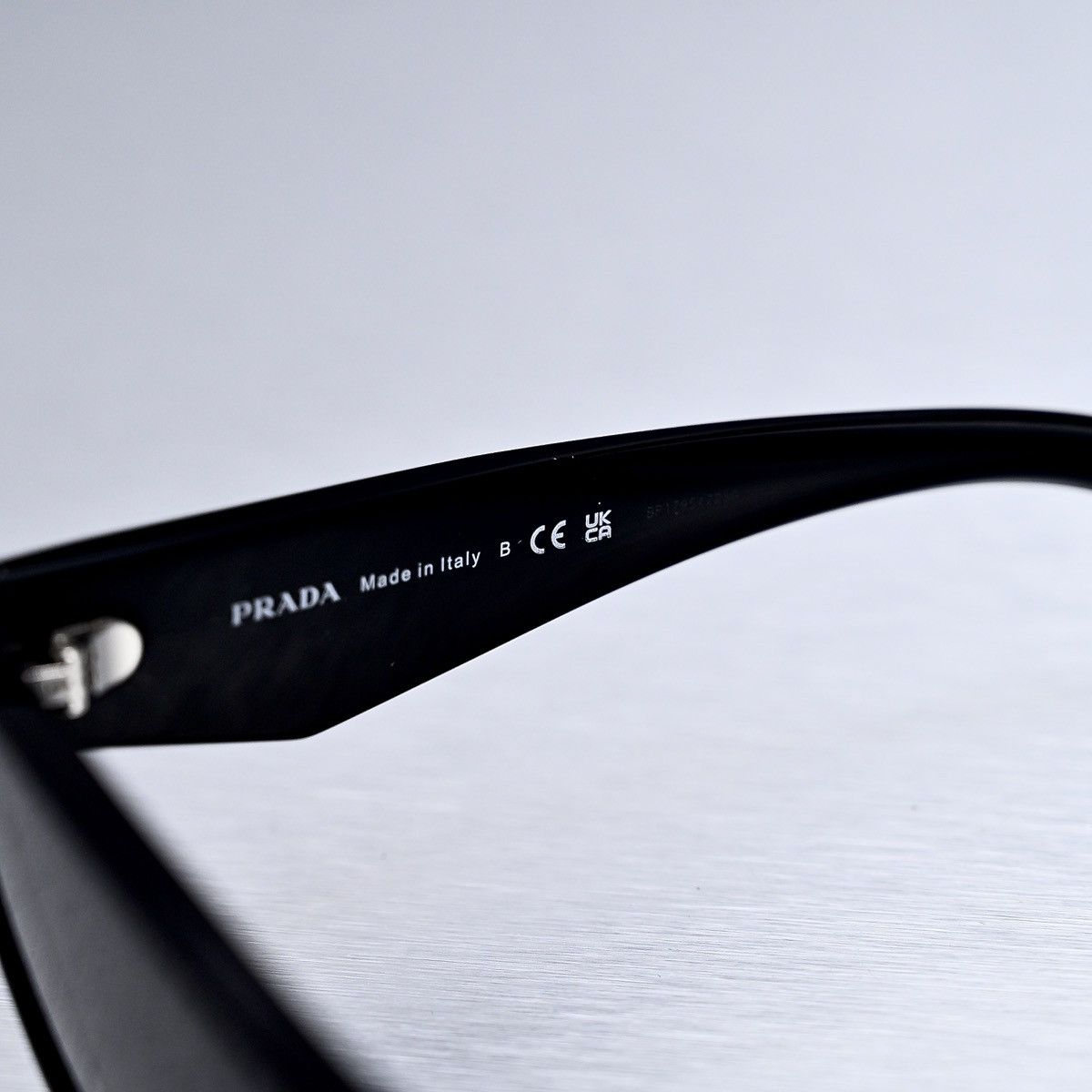 Prada PRADA 0PR B09S 16K08Z SUNGLASSES Size ONE SIZE - 5 Thumbnail