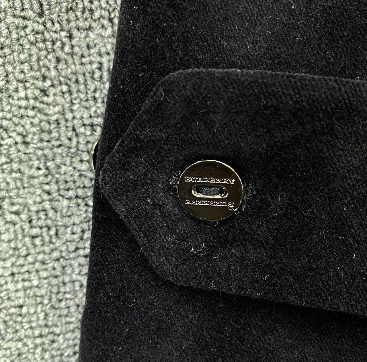 Burberry Vintage Burberry London Faux Fur Hooded Velvet Jacket Size XS / US 0-2 / IT 36-38 - 12 Thumbnail