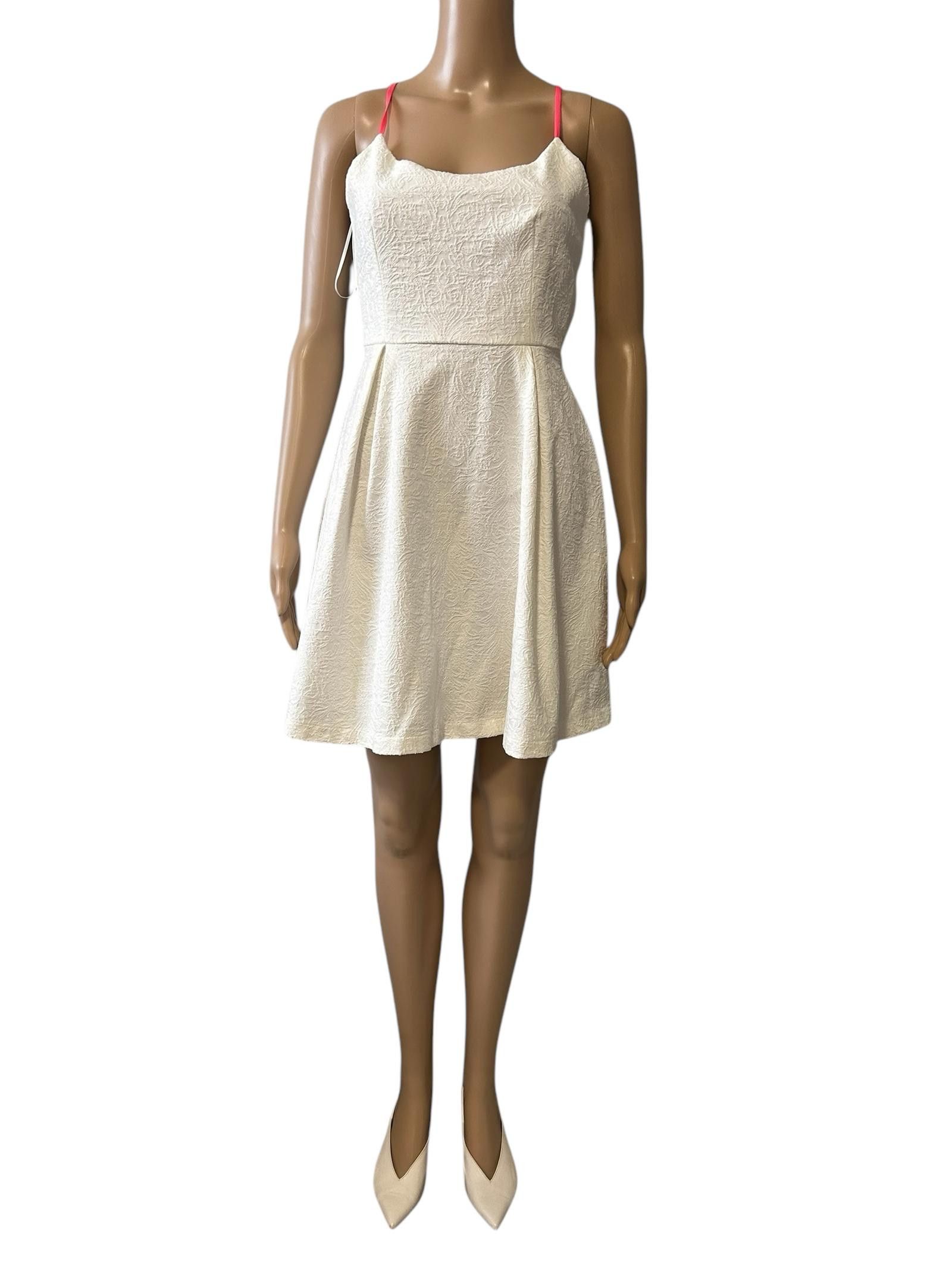 Designer Chic White Mini Dress with Pink Straps Size S / US 4 / IT 40 - 1 Thumbnail