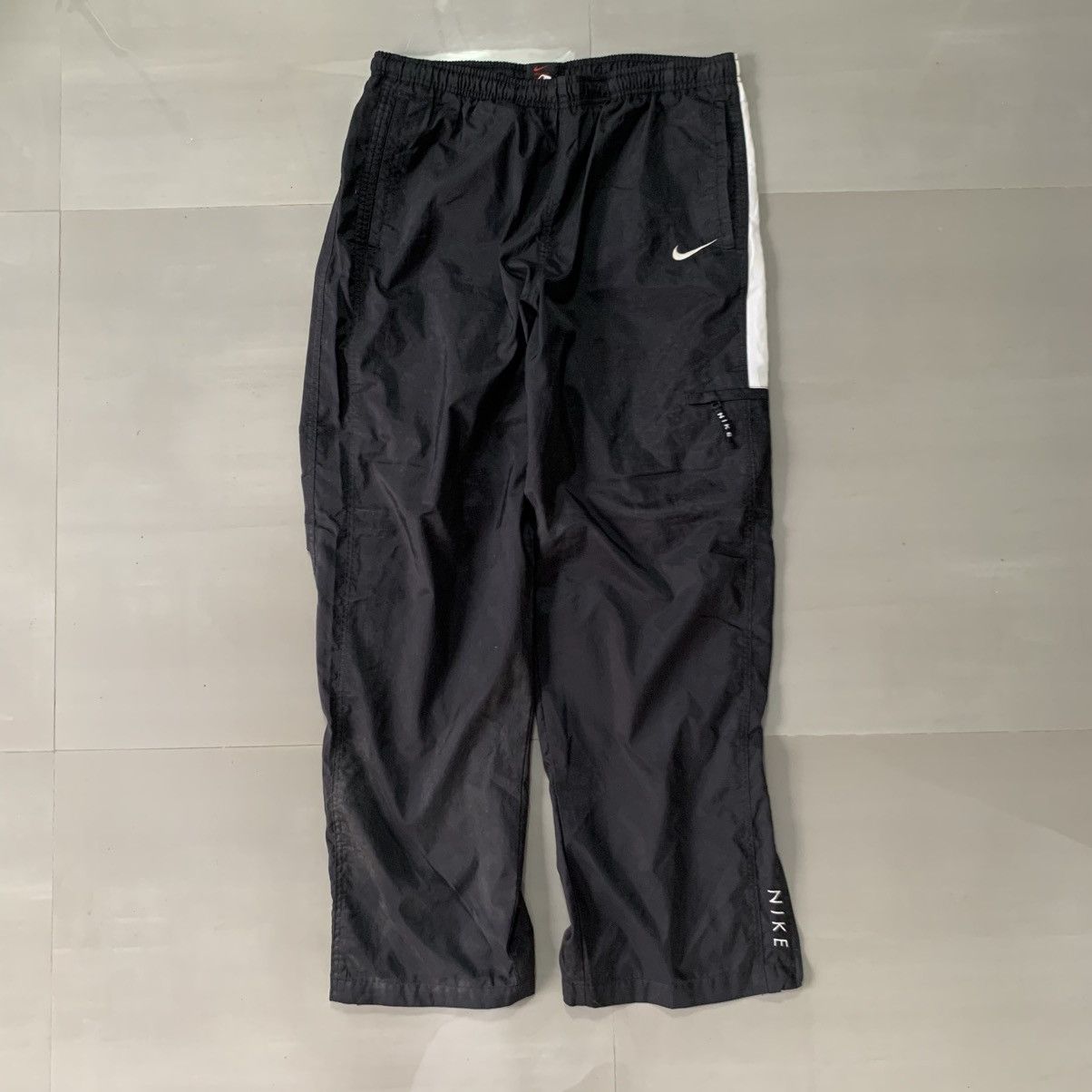 Nike Rare Vintage Nike Track Pants Size US 33 - 2 Thumbnail