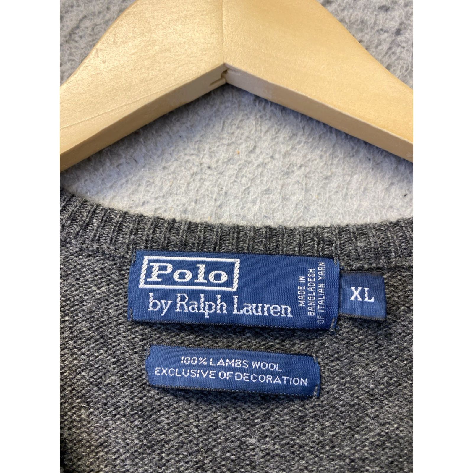 Polo Ralph Lauren VINTAGE Polo Ralph Lauren Men’s XL Sweater Pullover Wool V-Neck Embroidered Logo Gray All Seasons Size US XL / EU 56 / 4 - 3 Thumbnail
