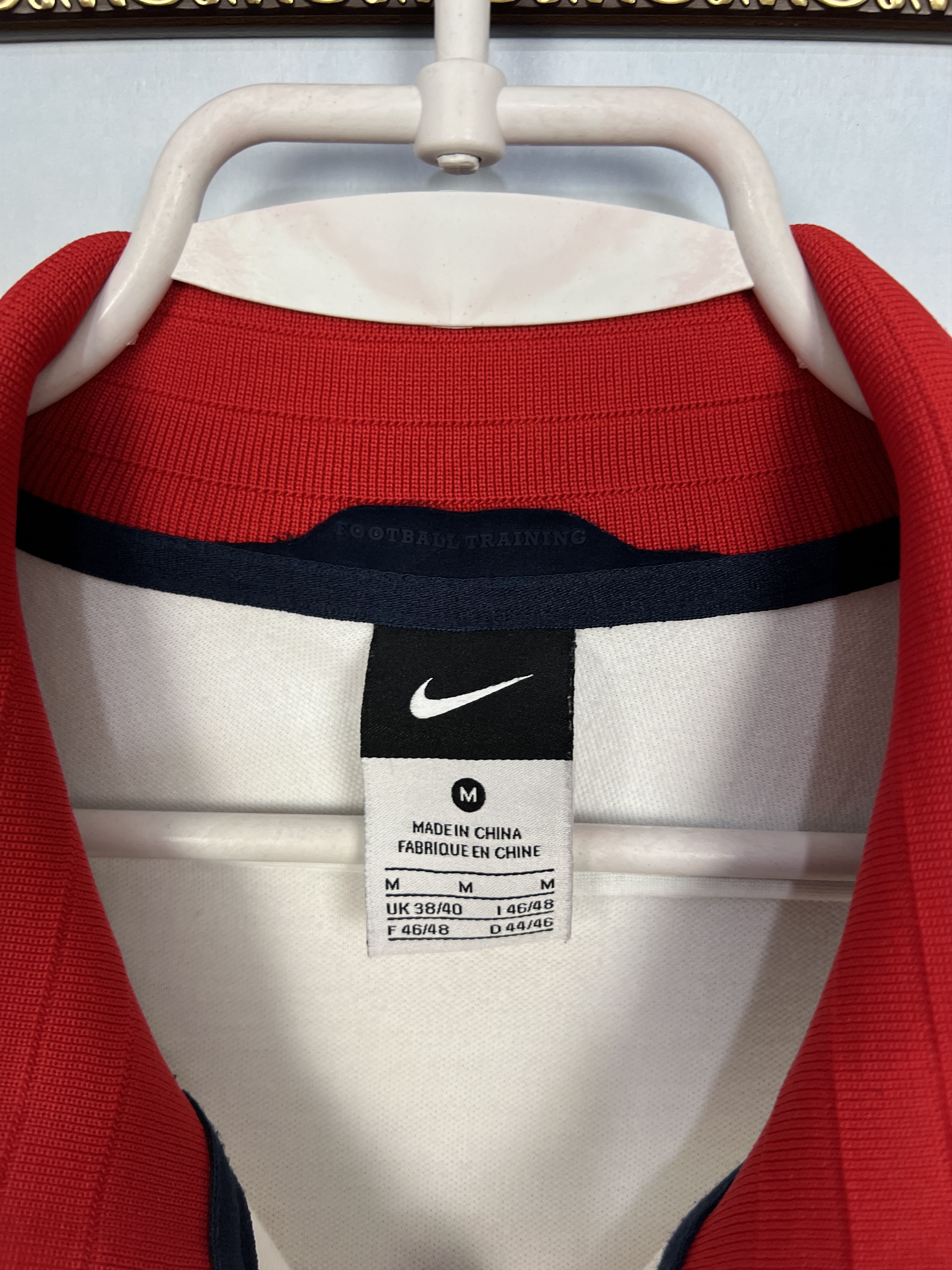 Nike Vintage Nike Portugal Football White Jacket Soccer Mens Size US M / EU 48-50 / 2 - 6 Thumbnail