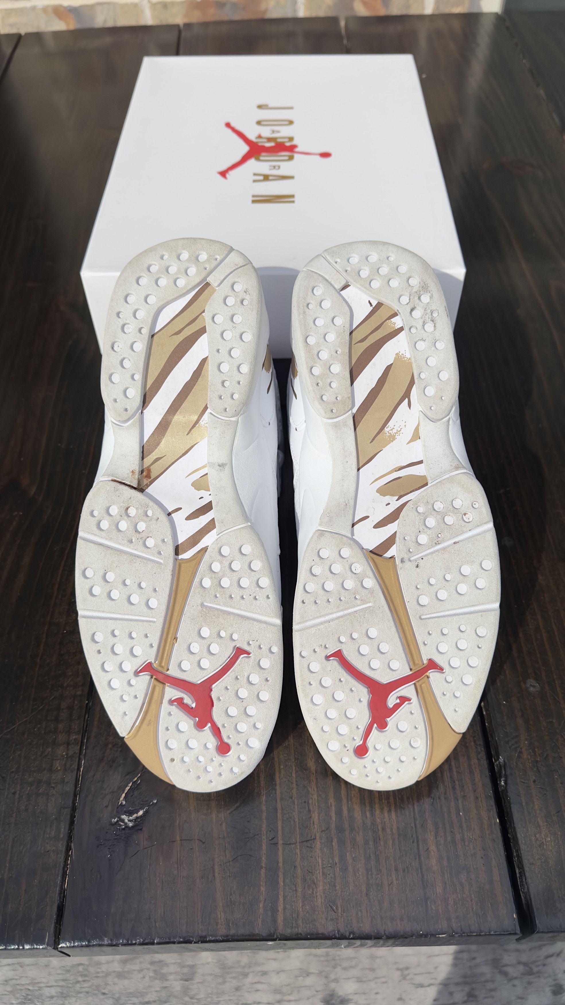 Jordan Brand × October's Very Own OVO x Jordan 8 White size 10 Size US 10 / EU 43 - 7 Thumbnail