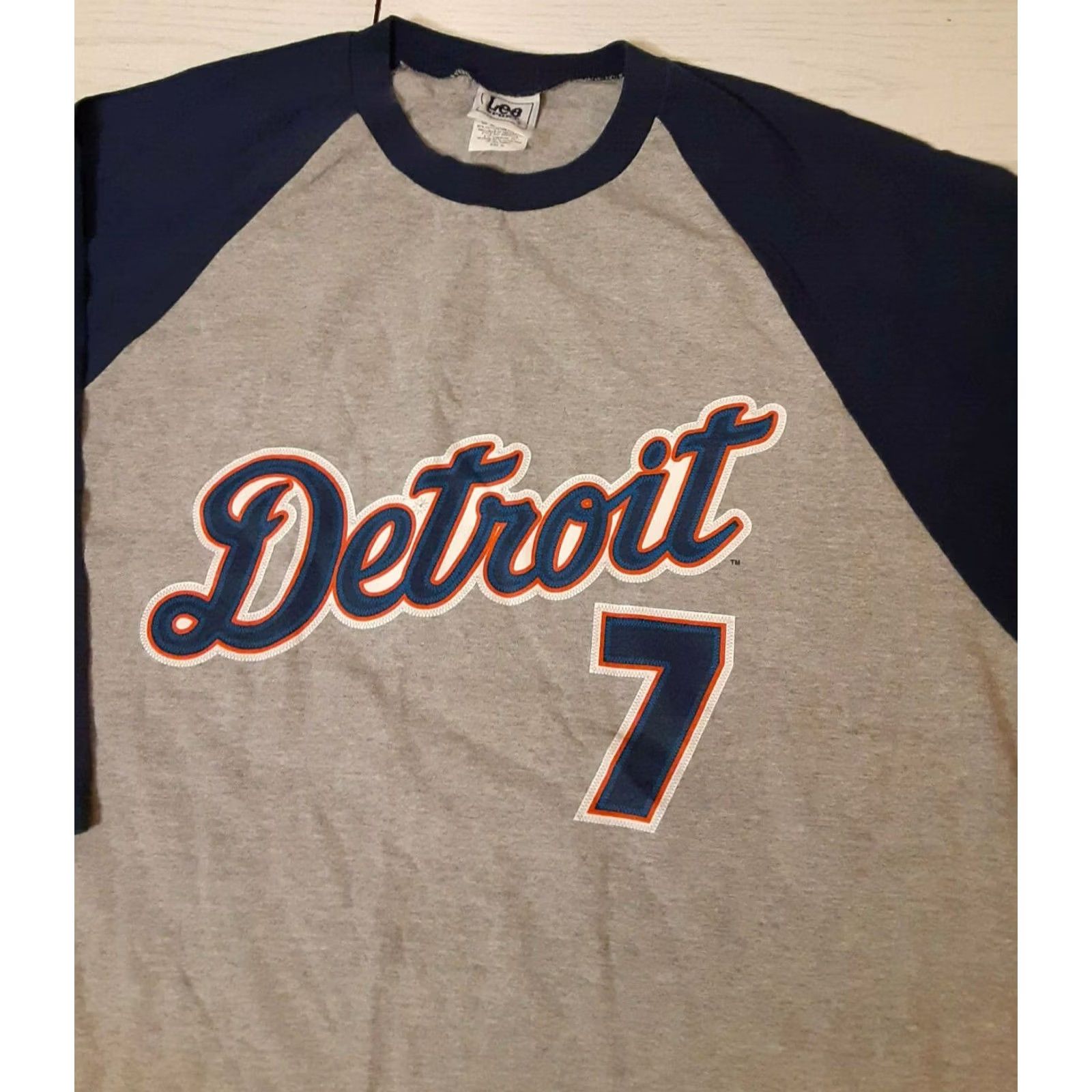 Vintage VINTAGE Ivan Rodriguez Detroit Tigers T-Shirt Lee XL blue&grey 2005 Sports Mens Size US XL / EU 56 / 4 - 5 Thumbnail