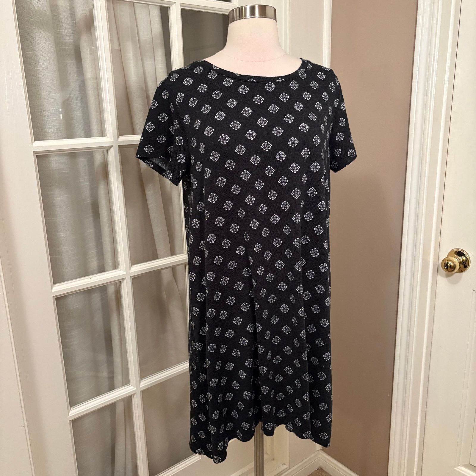 Anne Klein Anne Klein Black White Print Shift Dress Size M Stretch Size M / US 6-8 / IT 42-44 - 1 Thumbnail