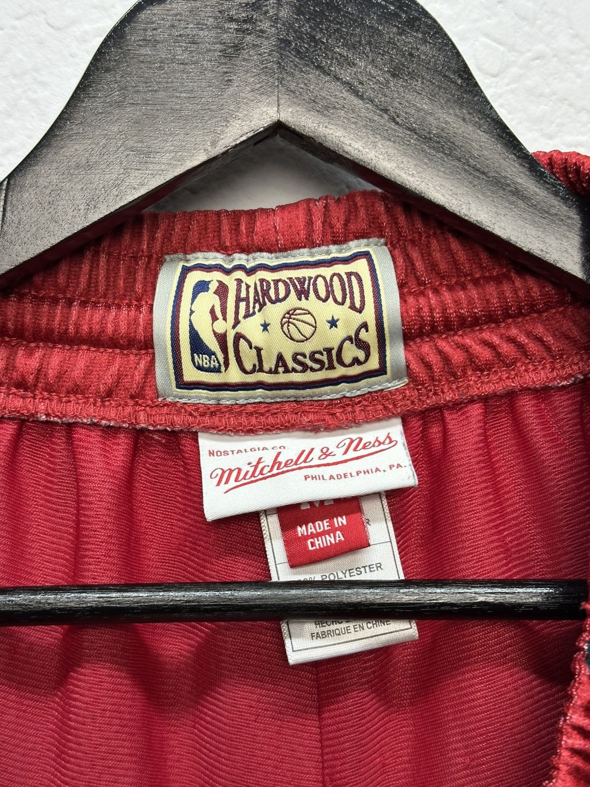 Mitchell & Ness Vintage Mitchell Ness Hardwood Classic Chicago Bulls Shorts Size US 32 / EU 48 - 6 Thumbnail