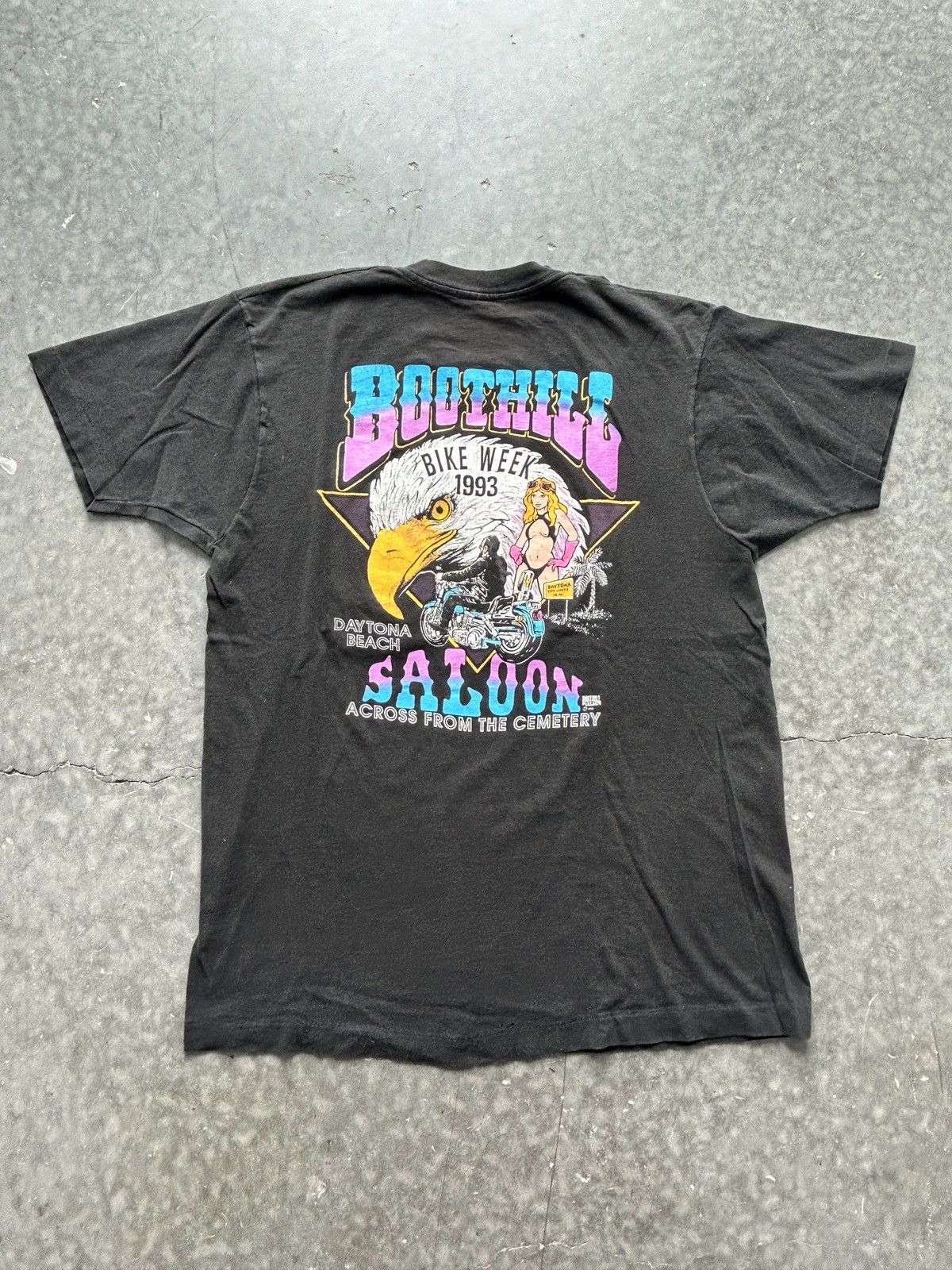 Vintage Vintage 90s Boothill Saloon Pin Up Girl Graphic Tee Size US L / EU 52-54 / 3 - 1 Thumbnail