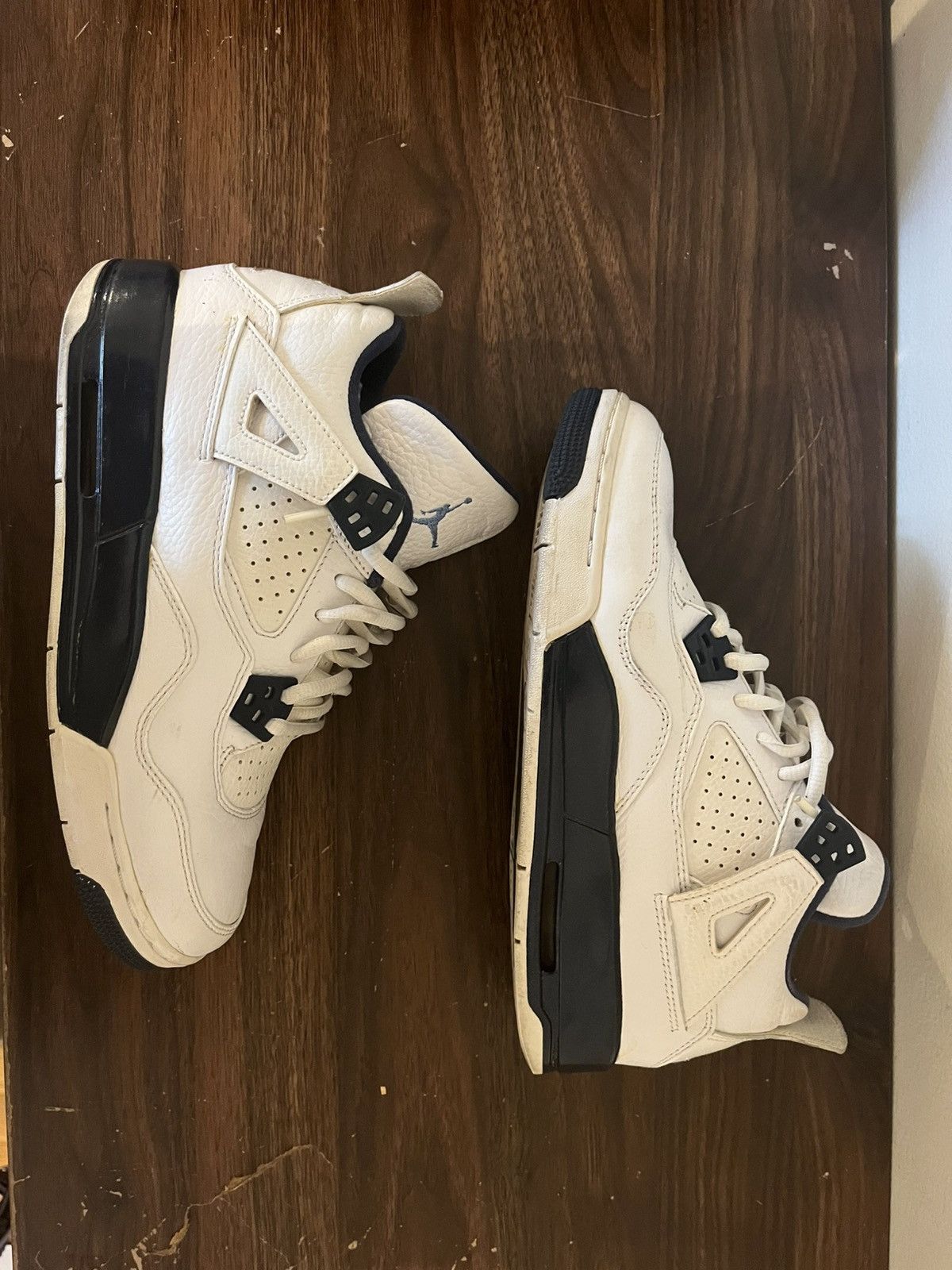 Nike Nike Jordan Retro 4 Size US 6.5 / EU 39-40 - 2 Thumbnail