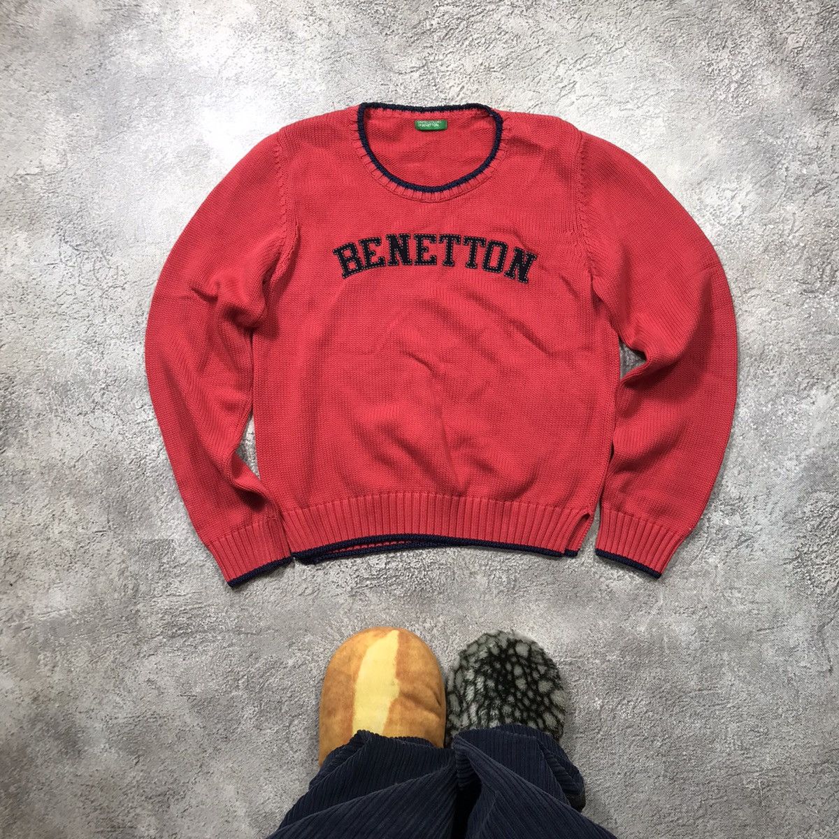 Vintage Vintage Benetton Logo Crewneck Oversized Sweater 90s Punk M Size M / US 6-8 / IT 42-44 - 1 Thumbnail