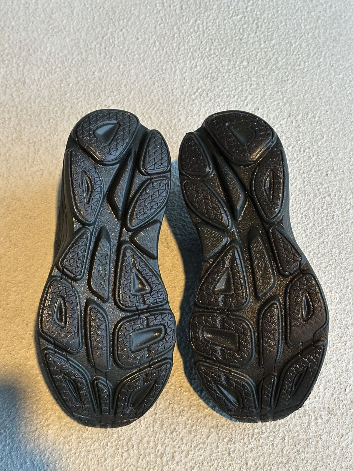 Hoka W BONDI 8 US9M Size US 9 / EU 42 - 6 Thumbnail