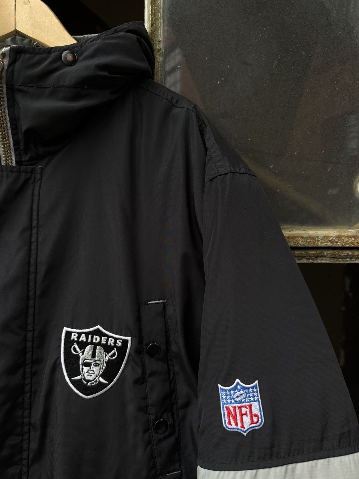 Reebok 90’s Reebok Las Vegas Raiders Jacket nfl vintage ztreetwear Size US XL / EU 56 / 4 - 4 Thumbnail