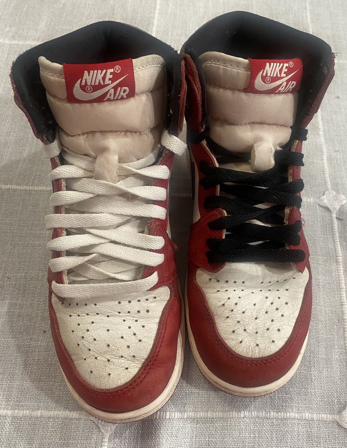 Jordan Brand Air Jordan 1 Retro High OG Chicago Lost and Found GS Size US 6.5 / IT 36.5 - 10 Thumbnail