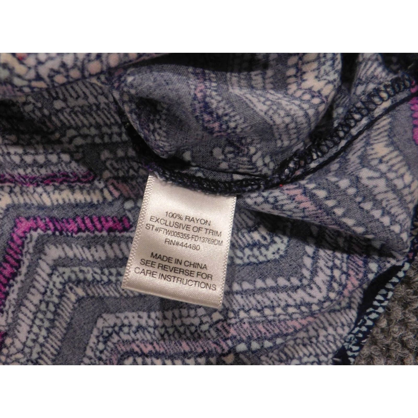 Vintage Love Fire Blouse L Women Blue Round Neck Long Sleeve Pullover Stretch Casual Regular Rayon Size L / US 10 / IT 46 - 7 Thumbnail
