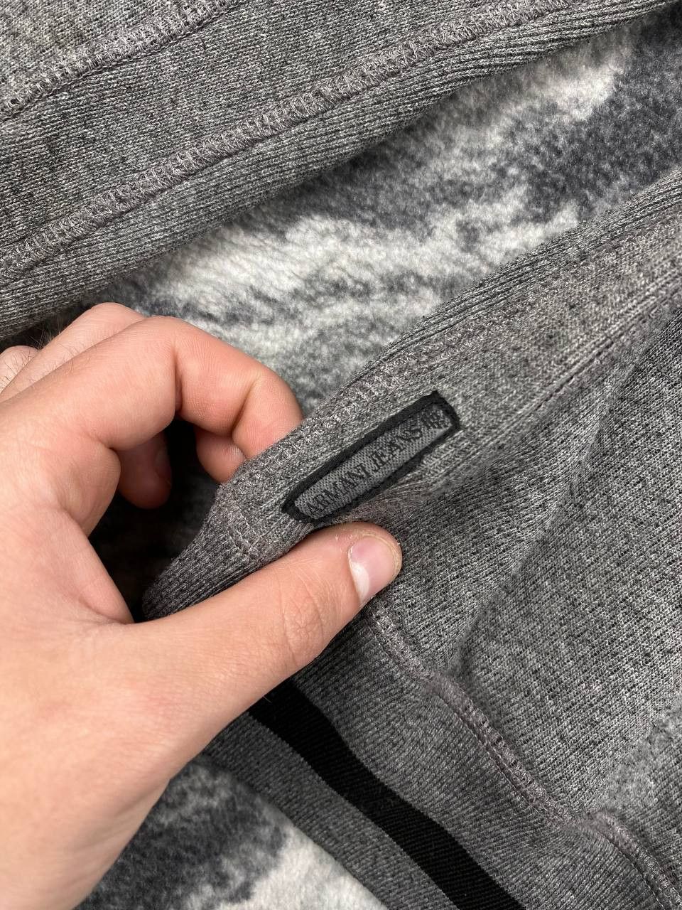 Armani Vintage Armani Jeans Hoodie Big Logo AJ Men Size L Gray Size US L / EU 52-54 / 3 - 5 Thumbnail
