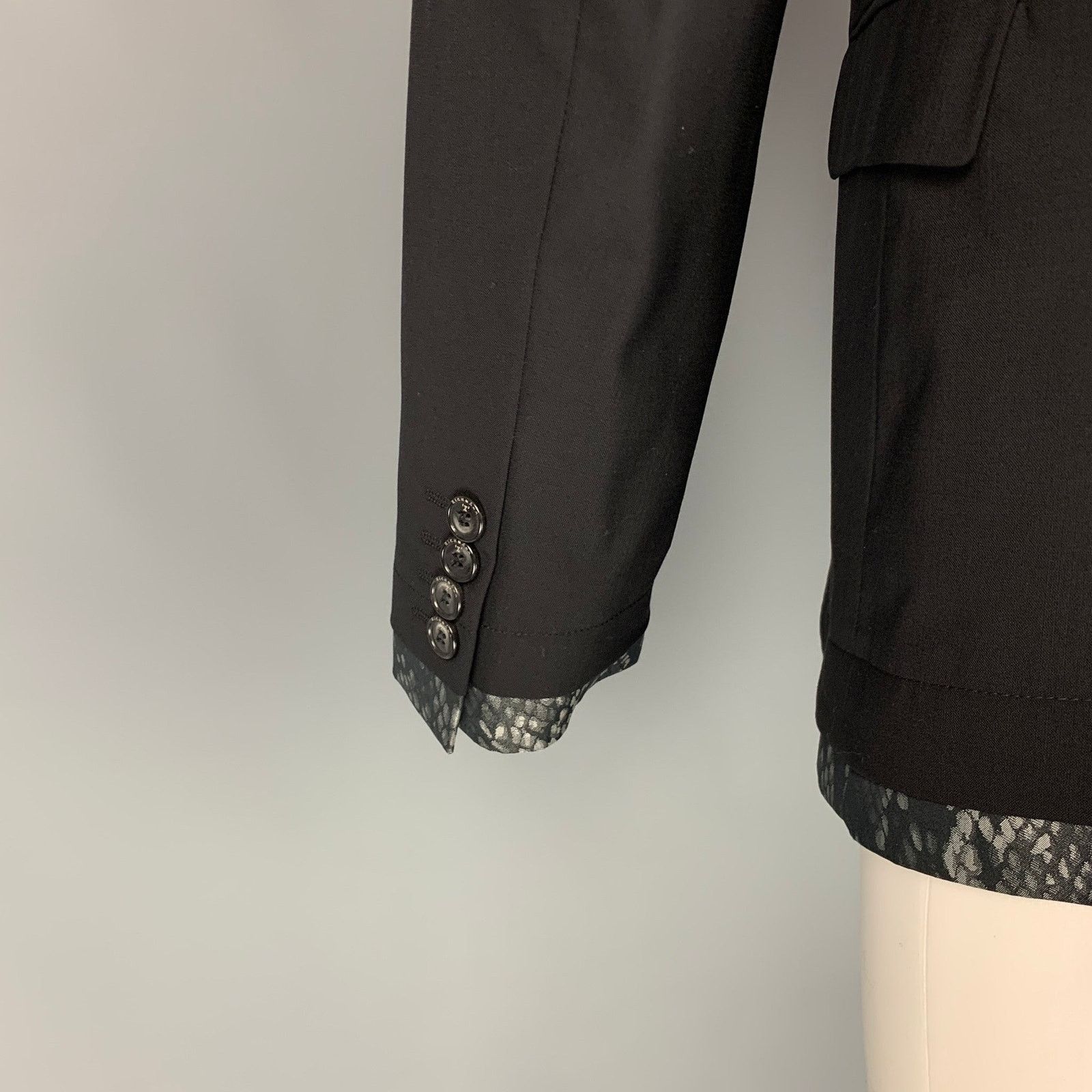John Richmond JOHN RICHMOND Size 38 Black Wool Peak Lapel Sport Coat Size 38R - 6 Thumbnail